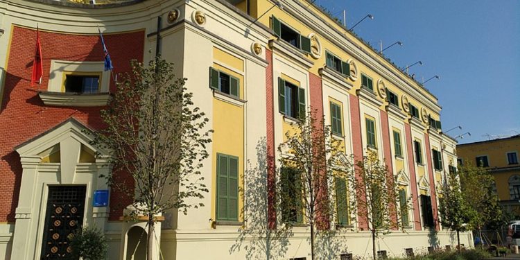 Hakerët sulmuan faqen online, Bashkia Tiranë: Pezullohet regjistrimi në çerdhe dhe kopshte