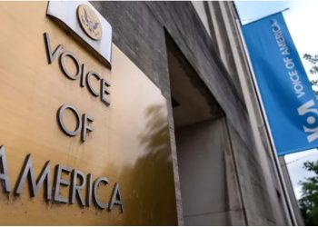 Administrata Trump pushon nga puna qindra gazetarë të Zërit të Amerikës, vetëm 50 prej tyre mbeten të punësuar