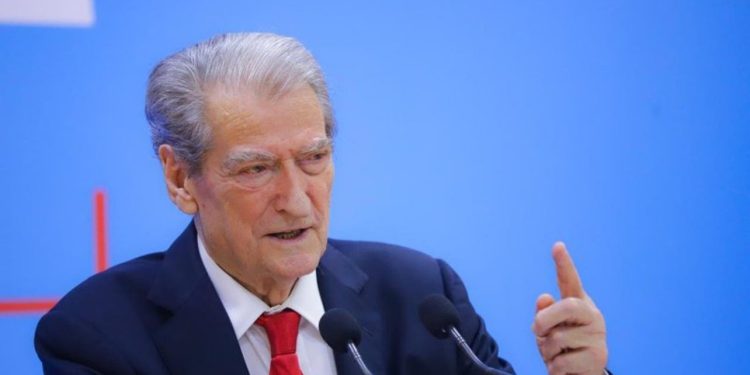 Fox News publikoi artikullin e Gim Neshos për kryeministrin, Berisha: Rama damkoset botërisht si Maduro i Europës