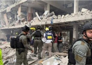 Bombardimi i objekteve bërthamore nga SHBA/ Irani sulmon me breshëri raketash Izraelin, 16 të plagosur