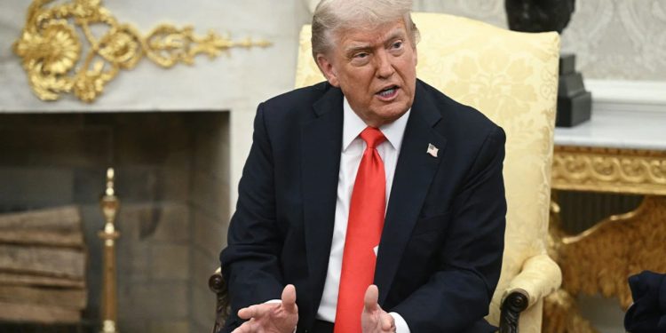 “Ta bëjmë Iranin madhështor sërish!” Trump shtron çështjen: Pse të mos ketë një ndërrim regjimi në Iran?