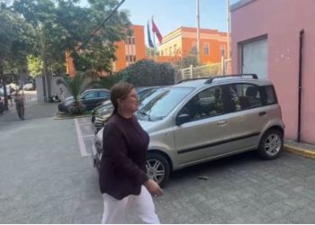 Kryebashkiakja e Roskovecit, Majlinda Bufi paraqitet në SPAK