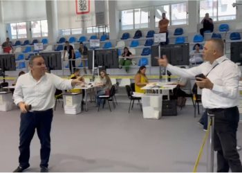 Debati te “Farie Hoti”/ KAS kërkon ndihmën e policisë: Dogjani intimidon numëruesit dhe ofendon anëtarët tanë