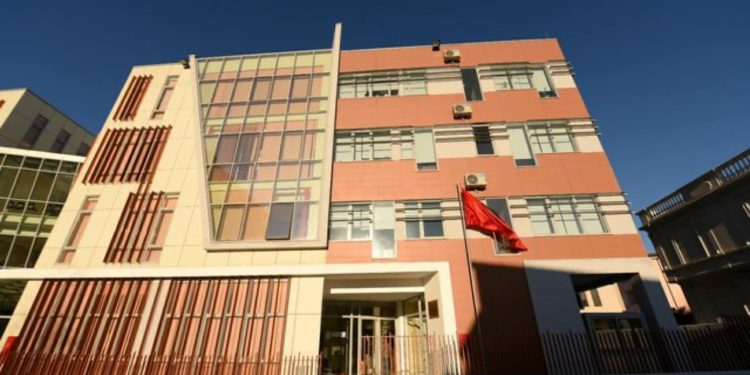 I dënuar në Belgjikë për ‘Ushtrim prostitucioni’/ Konfiskohet pasuria e Arjan Kamanit në Cerrik