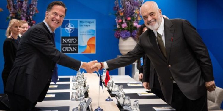 Samiti i NATO-s në Hagë/ Rama, takim me Sekretarin e Përgjithshëm, Mark Rutte