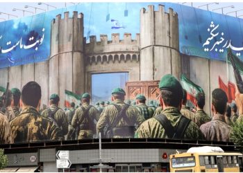 Armëpushimi po zbatohet teksa i dërguari i Trumpit thotë se bisedimet për paqe me Iranin janë premtuese