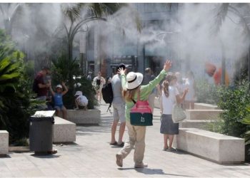 “Temperaturat deri në 46 gradë”/ I nxehti përvëlues përfshin Evropën, një numër rekord alarmesh lëshohen në disa qytete të kontinentit