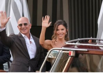 FOTOLAJM/ Dasma e Jeff Bezos dhe Lauren Sanchez ka nisur zyrtarisht, të ftuarit e famshëm i bashkohen festës së mirëseardhjes