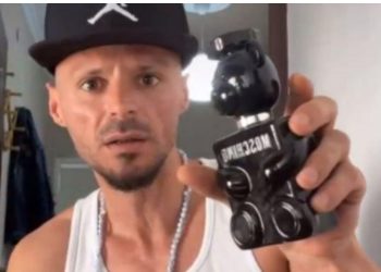 “Zhduket” Cllevio, shokët flasin se çfarë po ndodh me të, fansat të shqetësuar