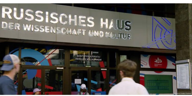 “Shtëpia Ruse” në zemër të kryeqytetit gjerman/ Analiza e DW: A është qendra e propagandës së Putinit në Berlin?