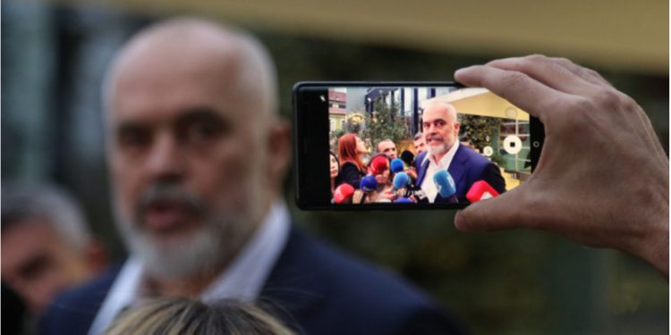 Si kontrollohen mediat? Rasti ‘Rama’ dhe propaganda qeveritare
