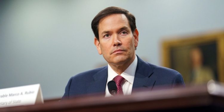 “Kriza e fentanilit në SHBA e paprecedent”/ Ambasada e SHBA ndan mesazhin e Marco Rubio: Politikë të re për vizat ndaj bashkëpunëtorëve të personave të sanksionuar për trafik droge