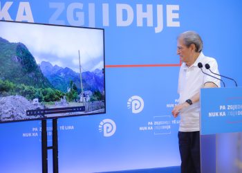Berisha: Në Theth nuk kanë votuar PS-në, por kanë votuar PD-në dhe kjo është hakmarrja primitive e Edi Ramës ndaj tyre! Të ngrihemi për t’u ndarë me këtë të keqe