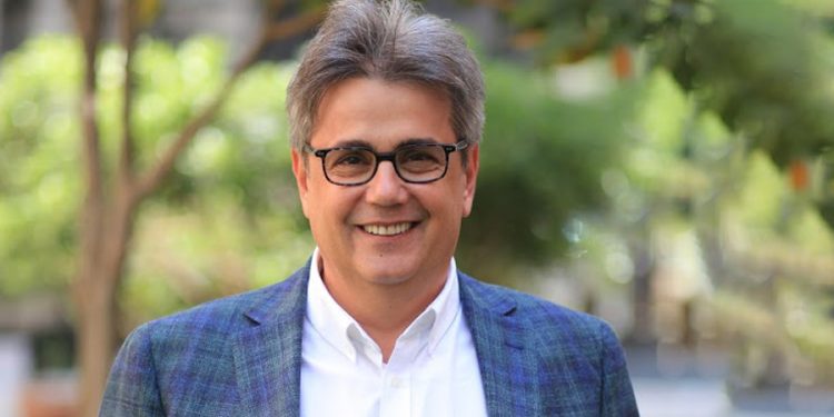 Benet Beci: “Aktorët nuk janë të mbrojtur” – Paaftësia individuale nuk mund të fshihet! Talenti është natyror, nuk vjen nga partia.