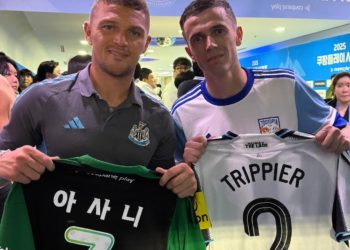 Foto/ "Eja te ne"! Tifozët në entuziazëm pas performancës së Asanit, kërkojnë me insistim transferimin e yllit shqiptar: Mirë se vjen në klubin më të madh në…