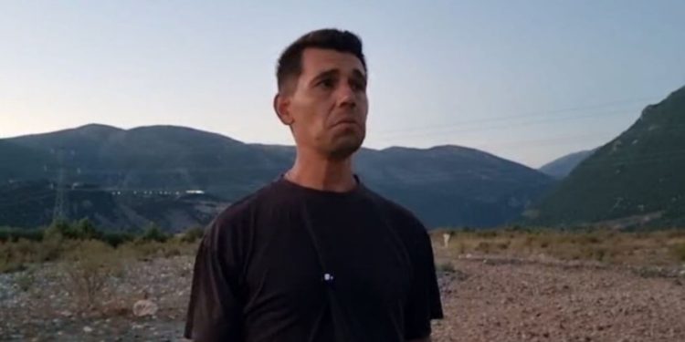 Tragjedia me mbytjen e 2 të miturve në lumin Shkumbin, i afërmi: I kishte gjetur roja i hidrocentralit, njërin fëmijë e kishte polici në krah