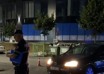 Sapo doli nga marketi “Golfi” e mori para, plagoset këmbësori në Lezhë, dërgohet në spital