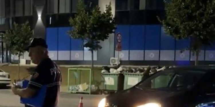 Sapo doli nga marketi “Golfi” e mori para, plagoset këmbësori në Lezhë, dërgohet në spital