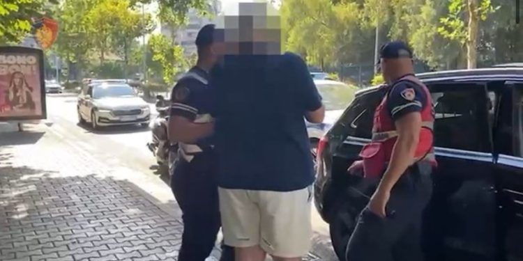 Plagosja e dy personave tre ditë më parë në Sarandë, arrestohet 43-vjeçari i shpallur në kërkim, forca të shumta policie aksion për kapjen e Ramadan Zotos