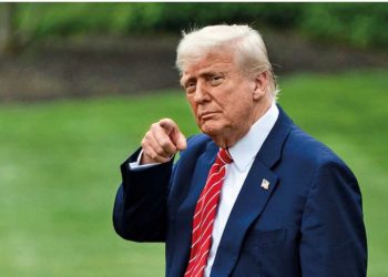 Analiza e Politico: Si gjeti Europa një zgjidhje për ta bindur Trumpin të ndihmojë Ukrainën?