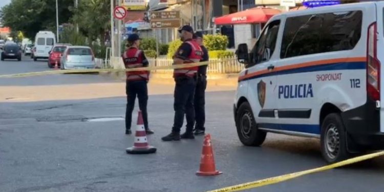 Sherr me thika në Shkodër, plagoset 33-vjeçari! Dërgohet me urgjencë në spital