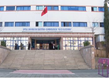 E RËNDË! Foshnja e sapolindur humb jetën, kallëzim mjekëve te ‘Koço Gliozheni’