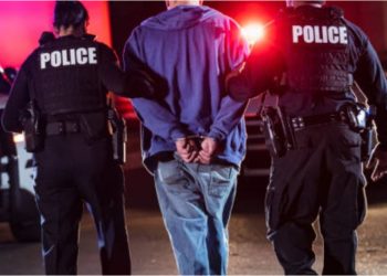 Alarm në SHBA, 55-vjeçari ndihmohet nga inteligjenca artificiale për të prodhuar bomba