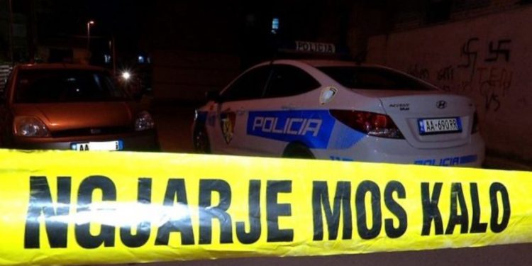 E bija vrau të atin në Fier/ Gazetarja tregon detaje: Ishte masakruar në pjesët intime