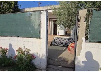 EMRI/ Vrasja e 56-vjeçarit në Frashër të Fierit, pas vajzës, arrestohet edhe nëna 