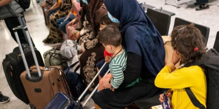 Rrjedhja e të dhënave në Britani nxit zhvendosjen e afganëve dhe frikën për sigurinë e tyre