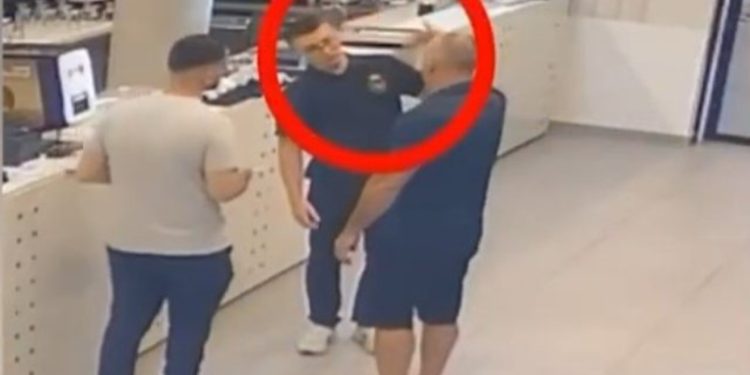 “Me shpatull të thyer dhe fraktura në fytyrë”, vëllai i policit Ardian Isufi: Gazetari Enrik Mehmeti më tha që nuk e meritonte, e rrahën 15 vetë