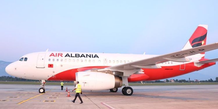Punonjësit e Air Albania letër Ramës: Rrogat s’na paguhen, siguria e qytetarëve në rrezik