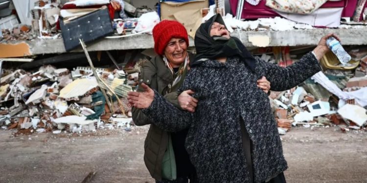 Mbi 55 mijë persona humbën jetën, Google pranon dështimin: Sistemi i paralajmërimit nuk njoftoi me saktësi 10 milionë njerëz për tërmetin në Turqi