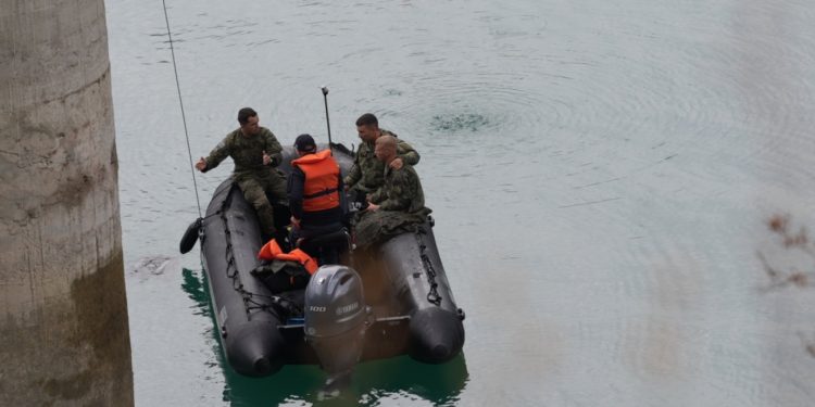 Kërkohej prej dy ditësh, Forca e Sigurisë së Kosovës gjejnë trupin e pajetë të 33-vjeçarit në liqenin e Ujmanit