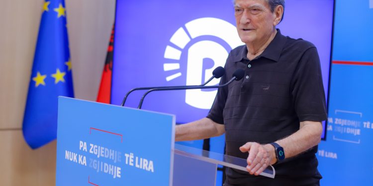 Berisha: Kodi i ri është atentat madhor kundër fjalës së lirë! Shkon deri aty sa bëhet një nen për të mbrojtur Altin Dumanin dhe Irena Gjokën