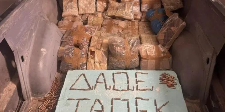 Importonin ilegalisht sasi të mëdha municionesh nga Shqipëria, goditet organizata kriminale në Kretë, sekuestrohen mbi 24 mijë fishekë
