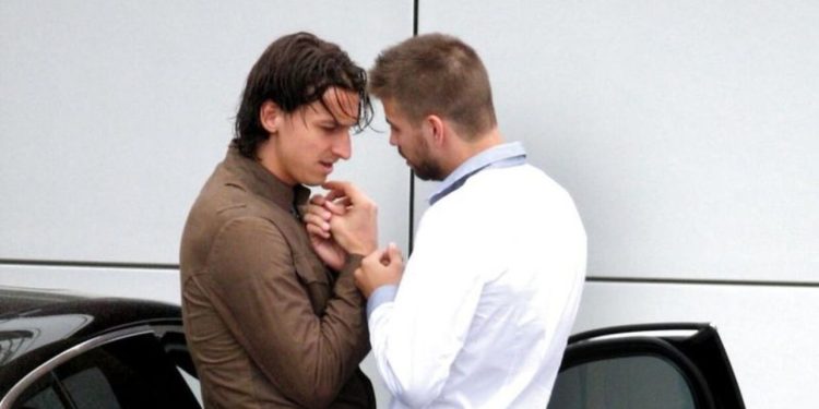 Pique zbulon të vërtetën e fotos së bujshme me Ibrahimovic