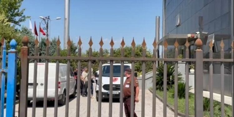 Aksioni te “Bankers” në Fier/ Prokuroria me njoftim zyrtar: Nuk ka paguar tatimet prej 20 vitesh, i ka shkaktuar miliona euro dëm shtetit