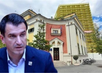 “Hotelin e ka Lali Eri…”/ Punonjësja e “5D” tregon pse përmendi Veliajn me sms: Kjo fjalë më ka përndjekur