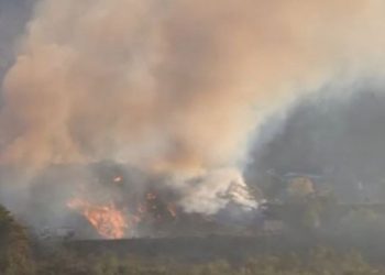 Zjarri në landfillin e Elbasanit/ Agjencia Kombëtare e Mbrojtjes Civile: Situata mbetet dinamike, operacioni mbështetet nga ndërhyrja ajrore