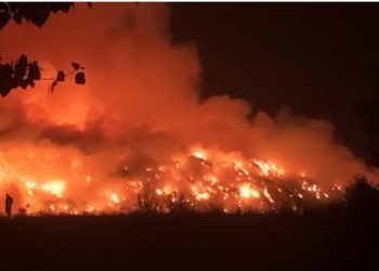 Zjarri në landfillin e Elbasanit/ New York Times: Re tymi toksik ngrihen nga vatra, zjarrfikësit u përpoqën ta kontrollonin