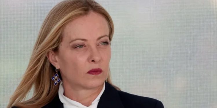 Media zvicerane: Qendra e azilit e Melonit në Shqipëri është jashtëzakonisht e shtrenjtë, por nuk po fillon të funksionojë