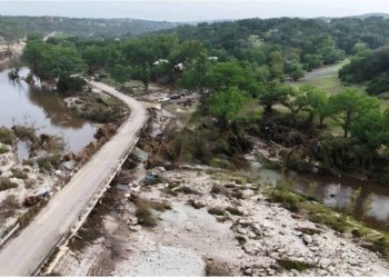 BBC: Tre faktorë kryesorë që i bënë përmbytjet në Teksas kaq ekstreme dhe vdekjeprurëse