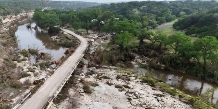 BBC: Tre faktorë kryesorë që i bënë përmbytjet në Teksas kaq ekstreme dhe vdekjeprurëse