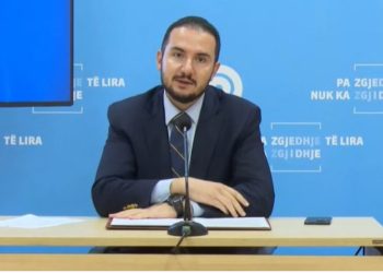 Ervin Salianji del në konferencë: Rikthehem në të njëjtën sallë ku bëra denoncimin më të bujshëm