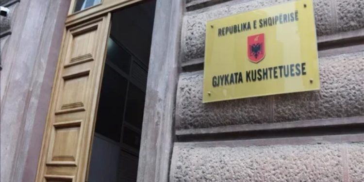 Shqetësim edhe nga Brukseli për mandatet e gjyqtarëve kushtetues/ Bardhi- Spiropalit: Përfshini opozitën në seancën në Gjykatën Kushtetuese