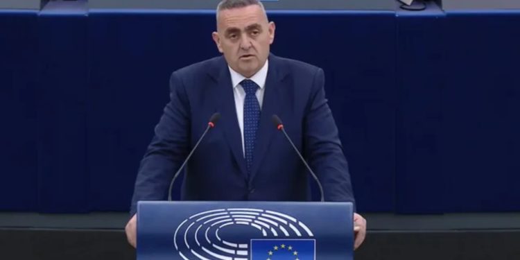 Beleri në Parlamentin Evropian: Raporti që diskutojmë sot e zbukuron më tepër sesa e paraqet situatën reale në Shqipëri