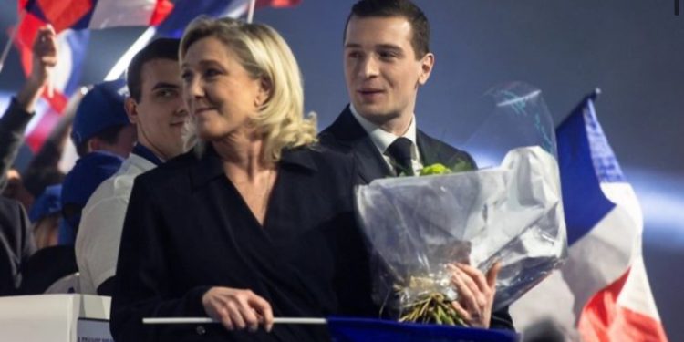 Policia franceze bastis zyrat e partisë së Le Pen, autoritetet kryejnë hetime për financim të paligjshëm gjatë fushatave elektorale