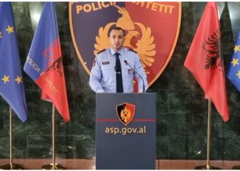 Parkimi i dyfishtë/ Proda: Nuk do konsiderohet si shkelje e lehtë, por vepër penale