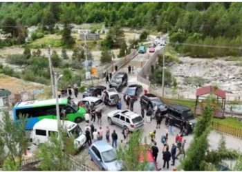 Përplasje në Theth, banorët gjuajnë me molotov fadromat e IKMT